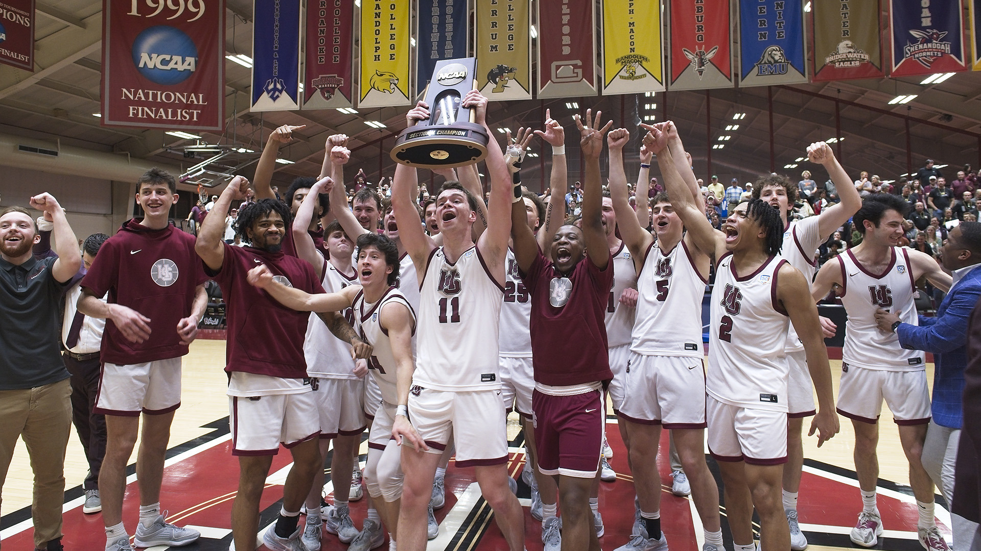 No. 1 HampdenSydney Defeats No. 19 Nebraska Wesleyan 6860 In