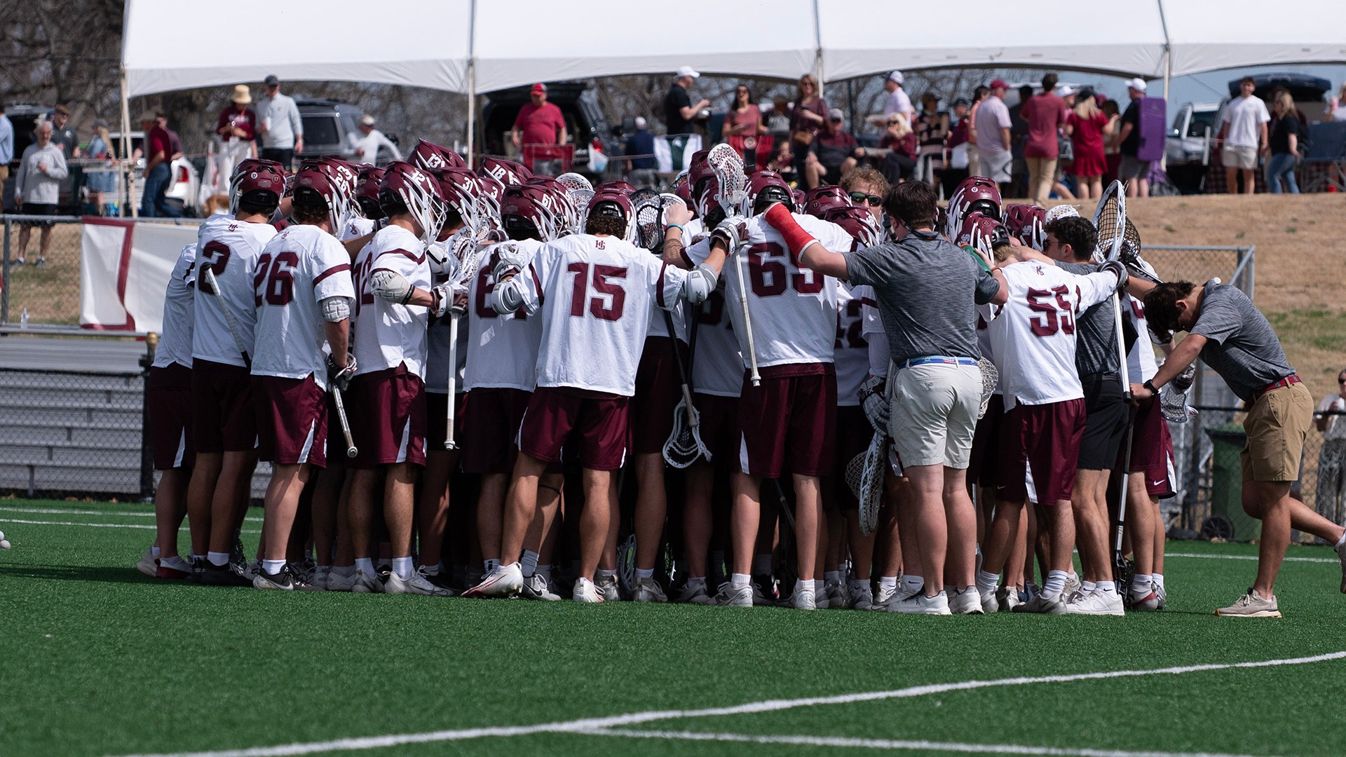LacrosseHuddle