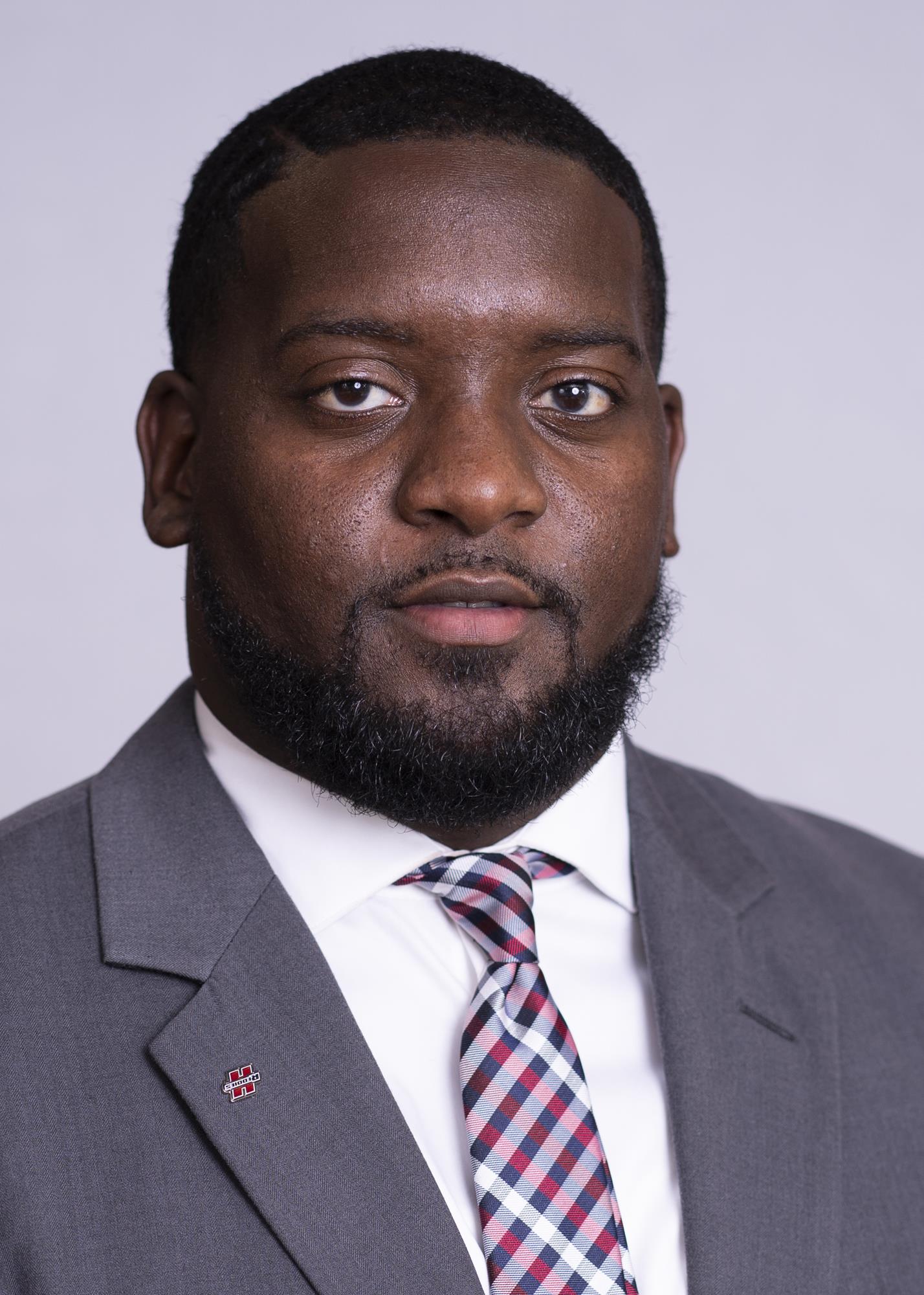 Coach Lakes Headshot