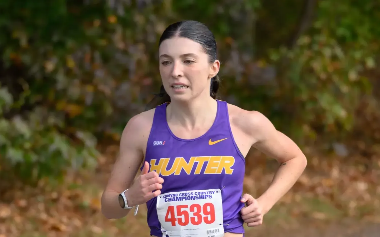 Shannon Ferri runs for Hunter College.