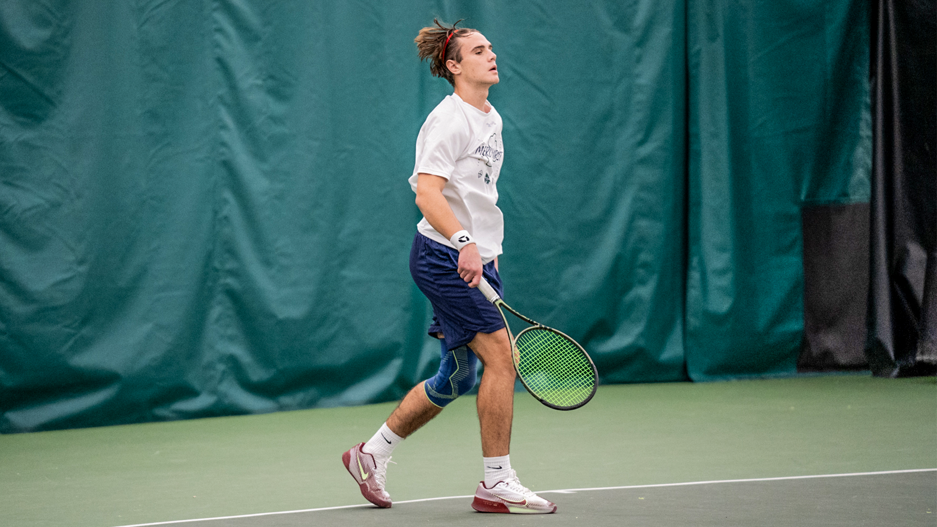 Mykhailo finishes serve
