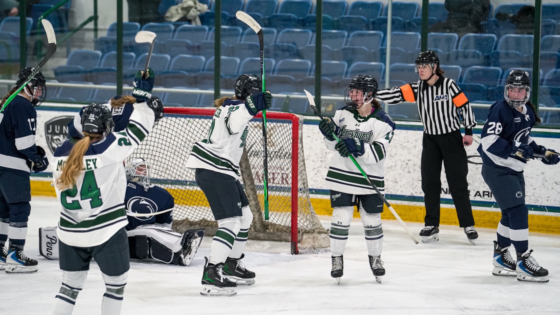 Women's Hockey win over No. 4 PSU