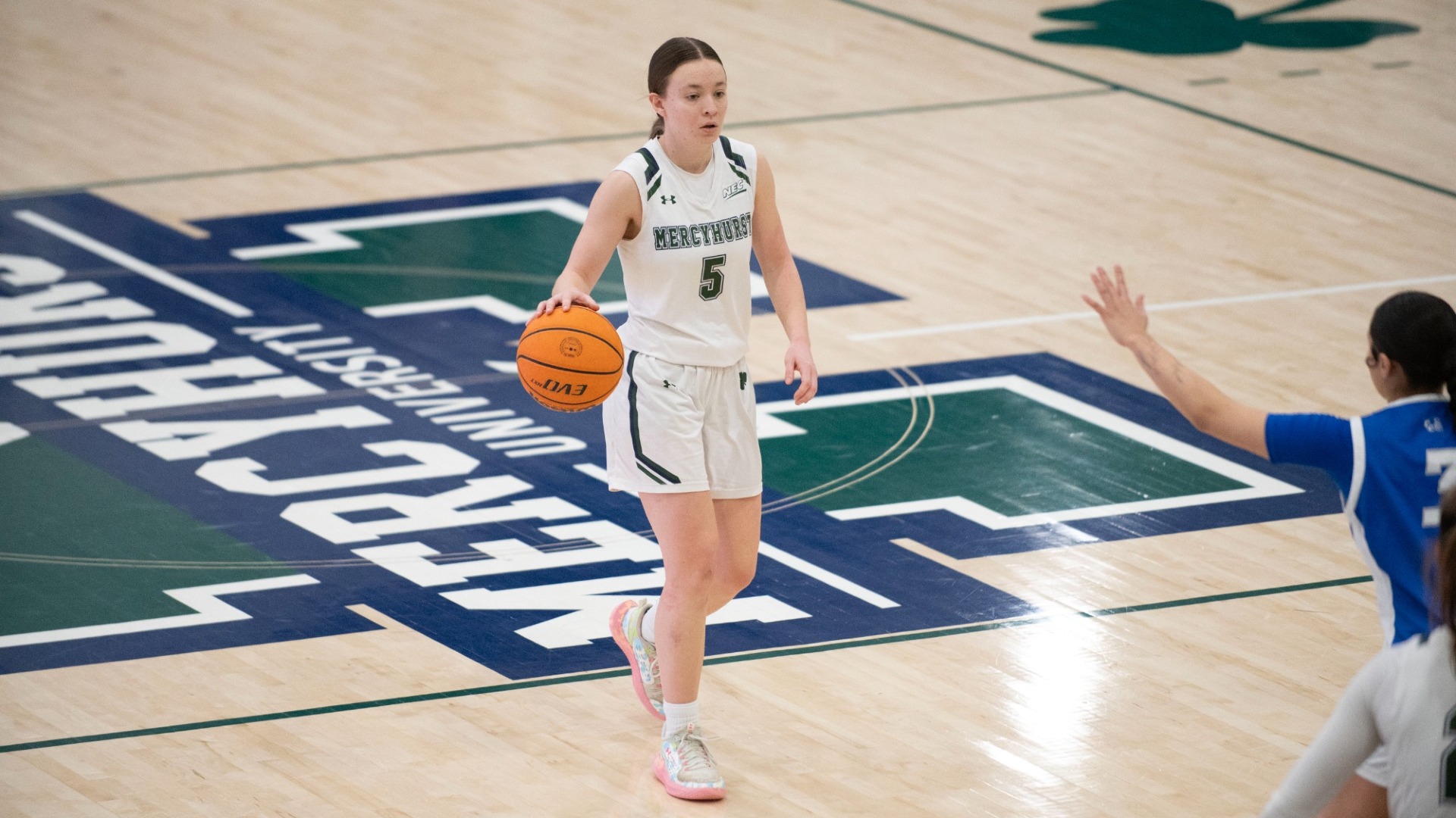 Jenna Brings Ball up