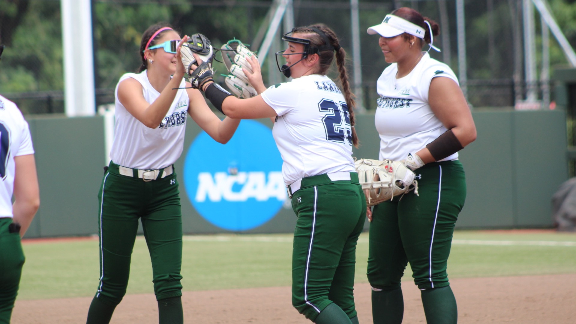 Stuart, Pascual, Sanders