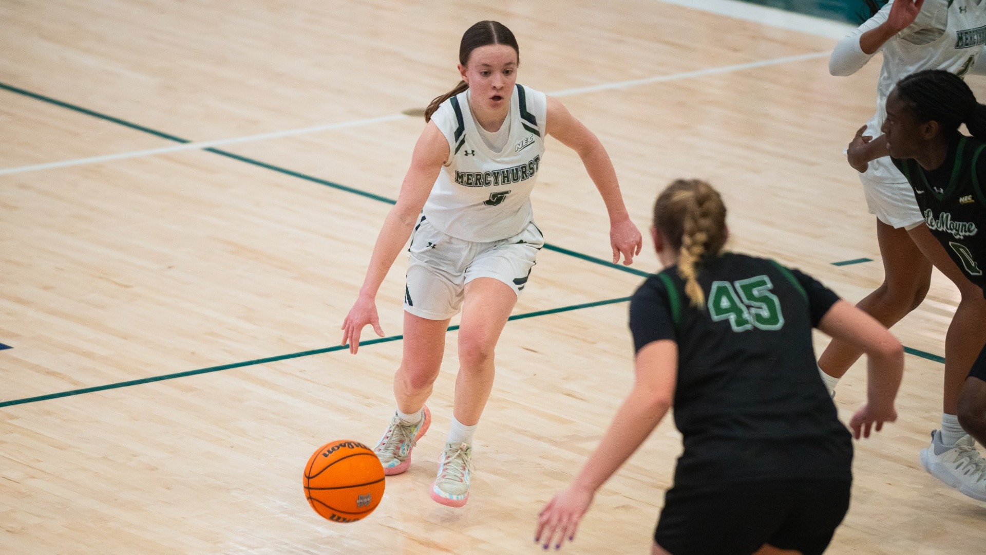 Jenna Van Schaik vs Le Moyne