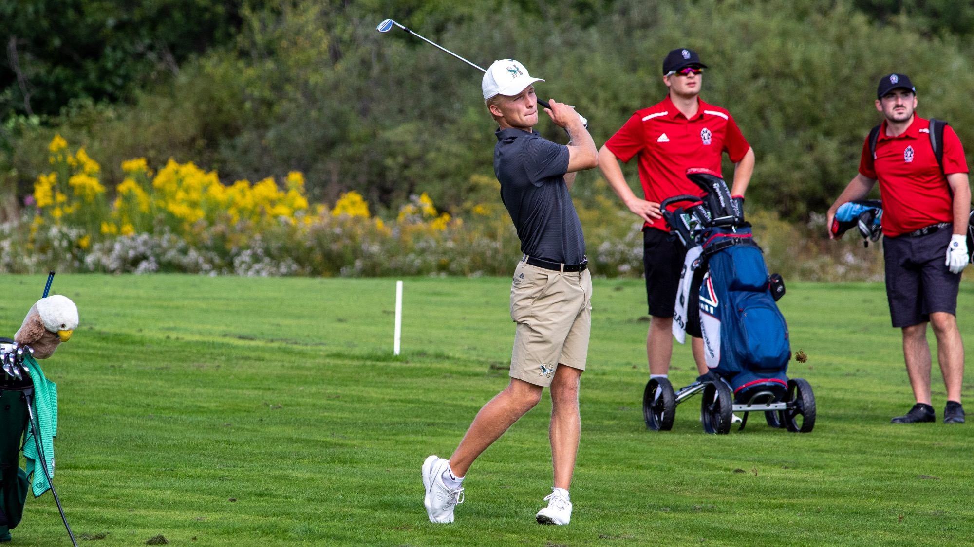 Cook earns medalist honors as men’s golf wins Mariners Invitational