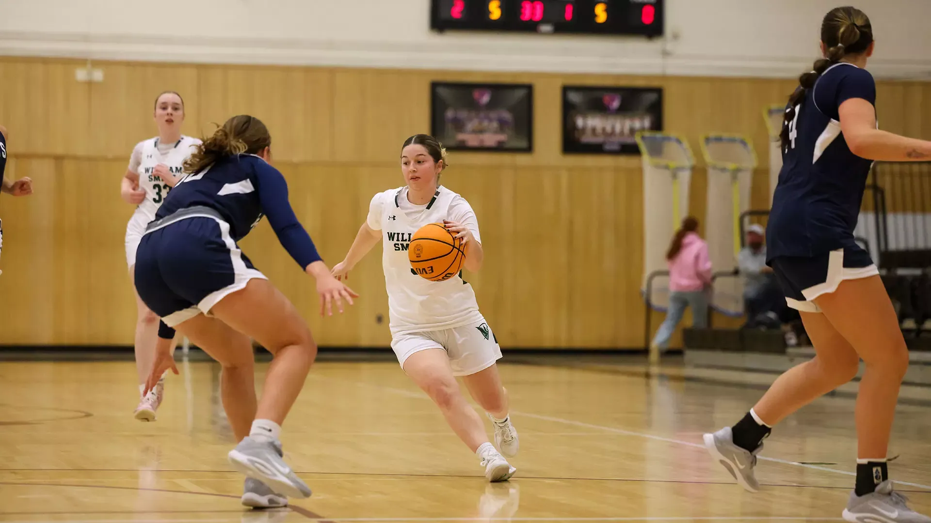 Carly Scott looks to go by defender 