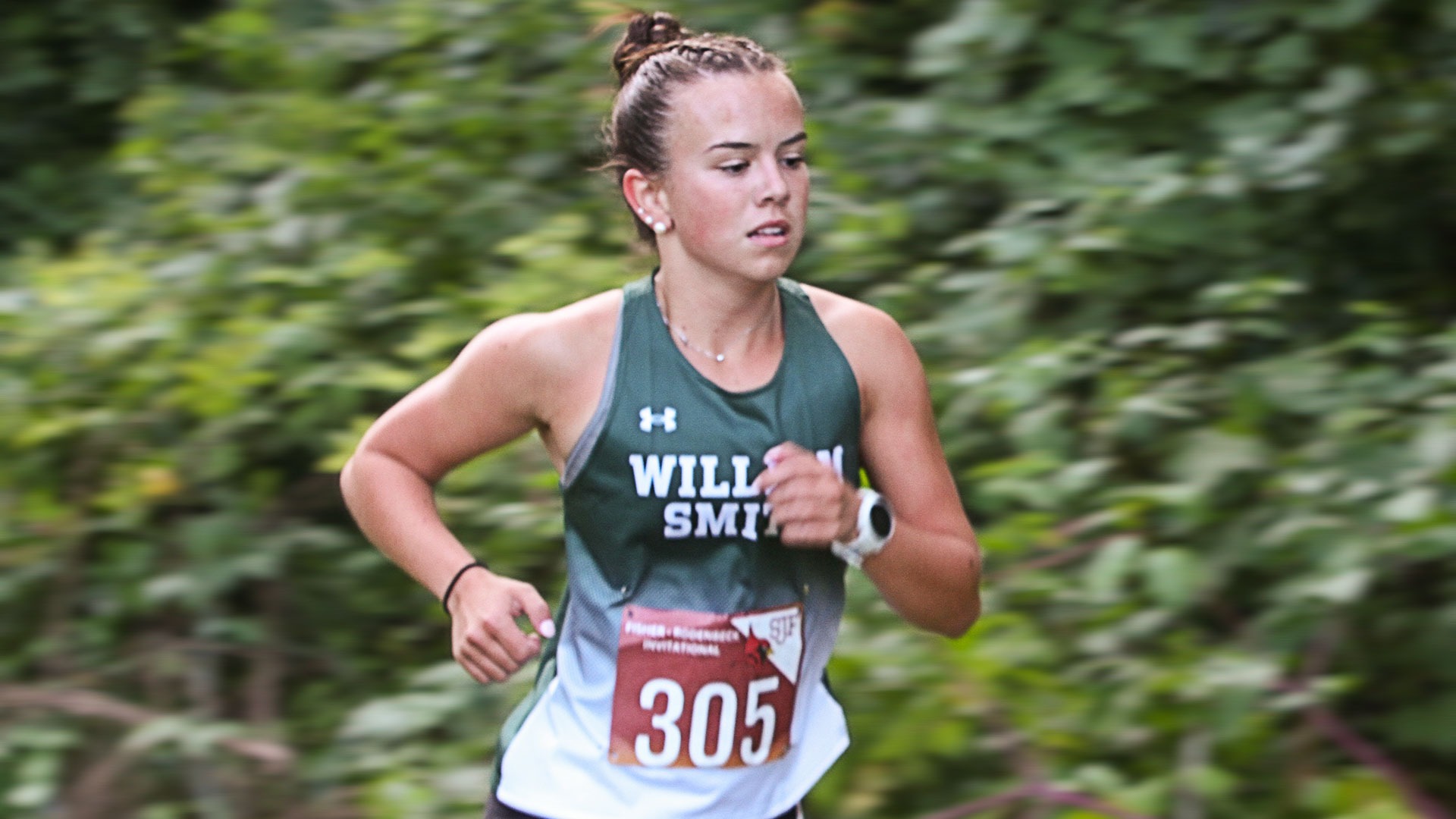 Clare Horan runs in the Rodenbeck Invitational.