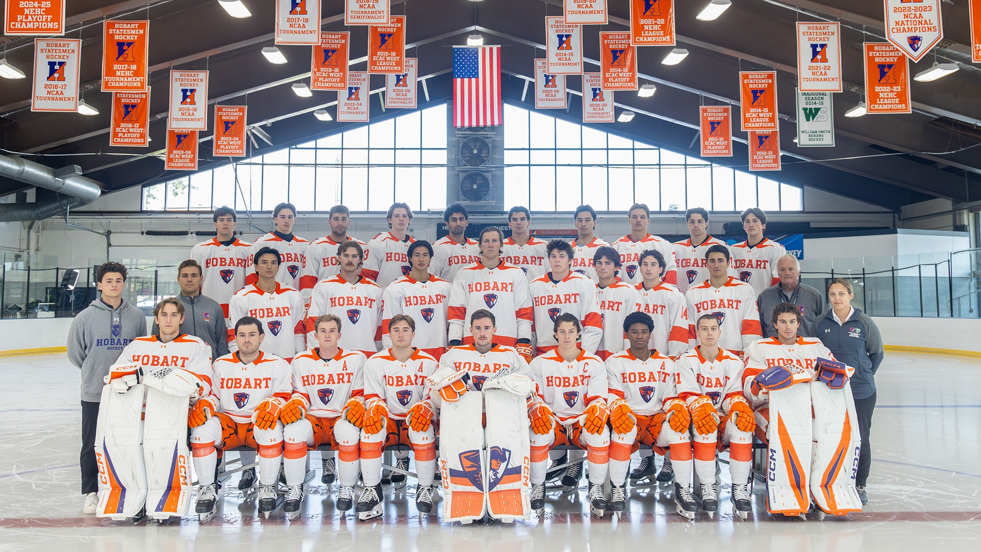 2026-27 Hobart Hockey Team Photo
