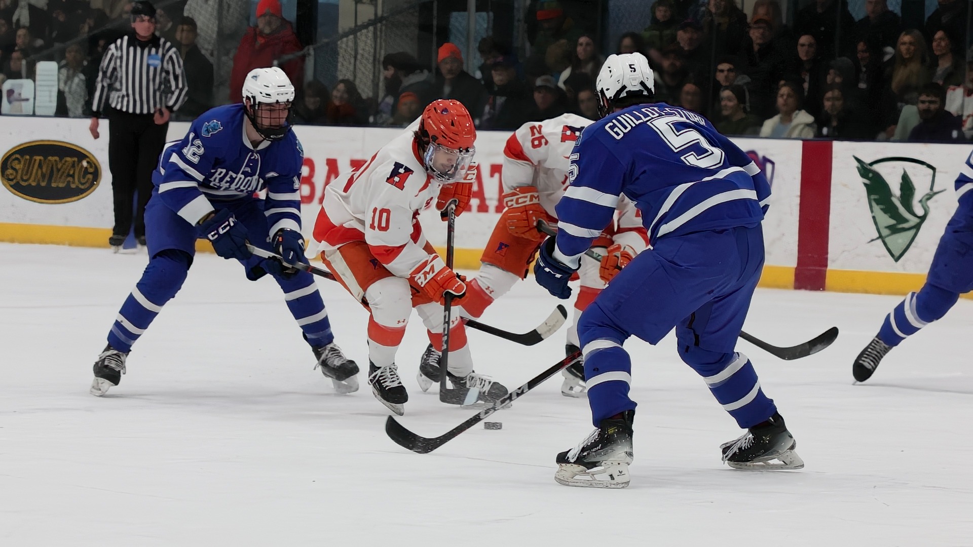 Dominic Schimizzi weaves his way through traffic against Fredonia
