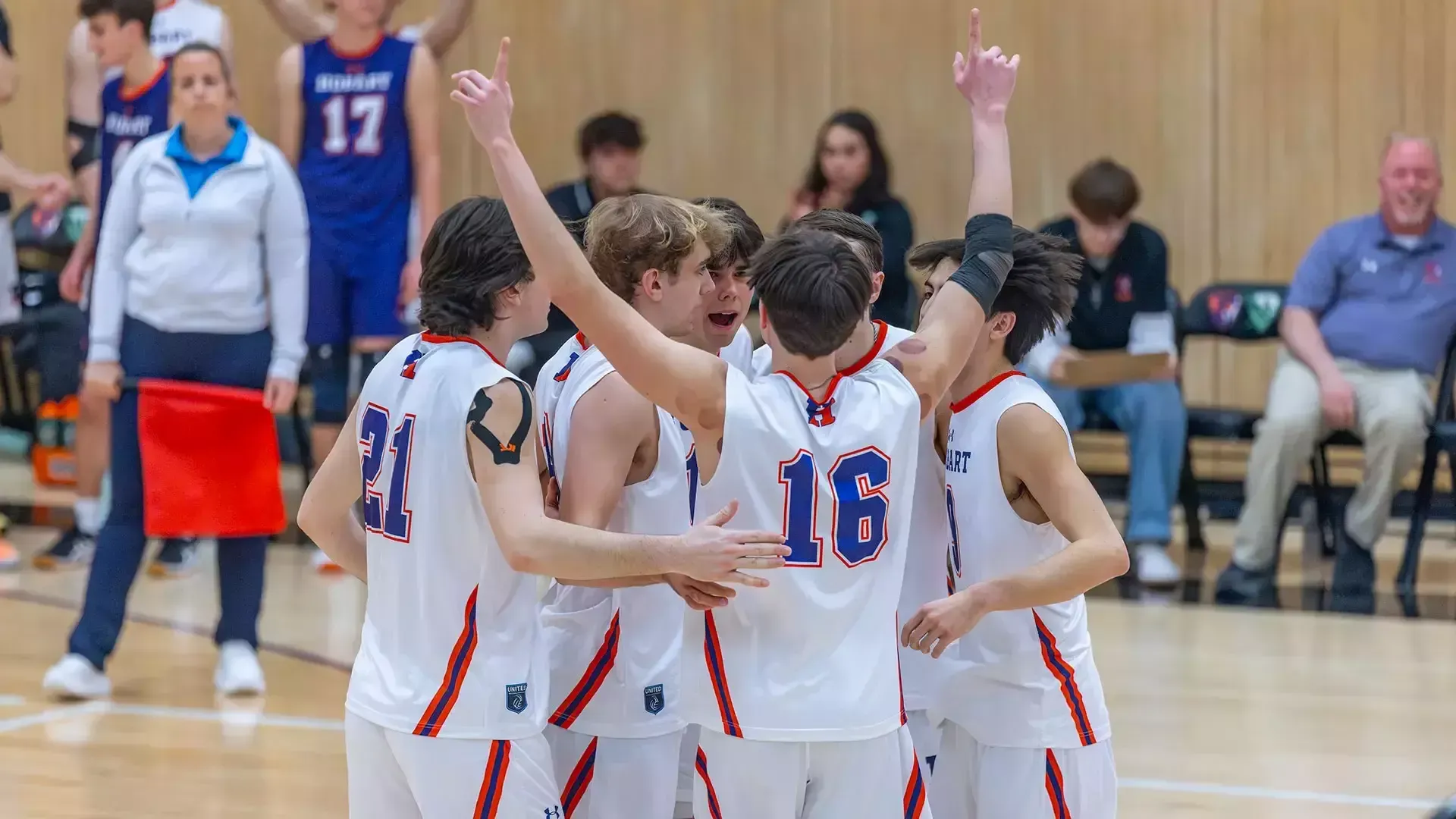 Statesmen huddle celebrating point