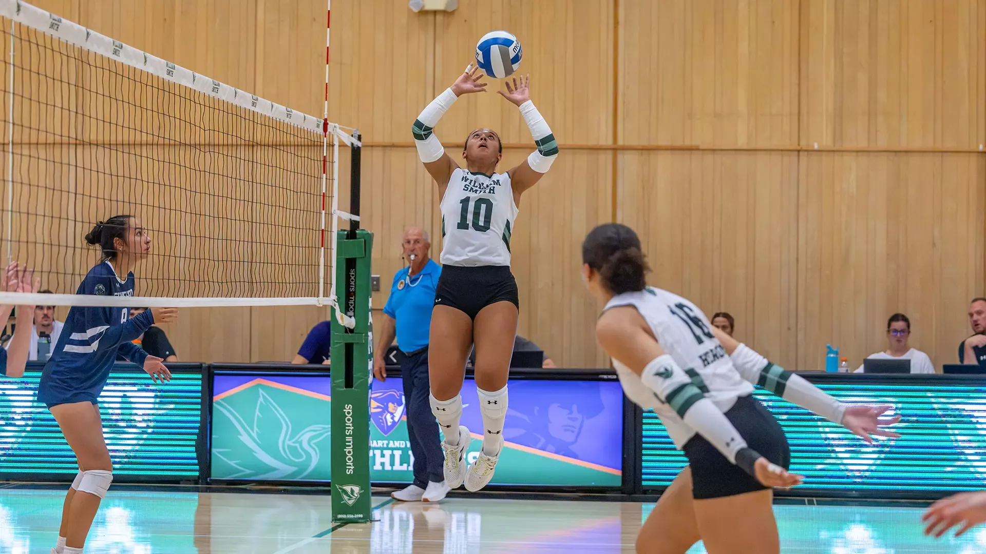 Herons Junior Delainy Williams looks to set up teammate for a return