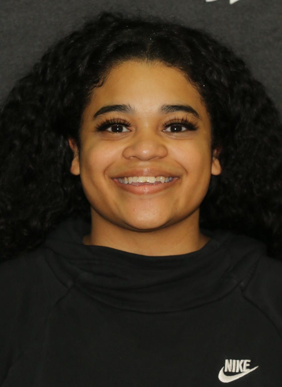 Bella Lozano-Dobbs