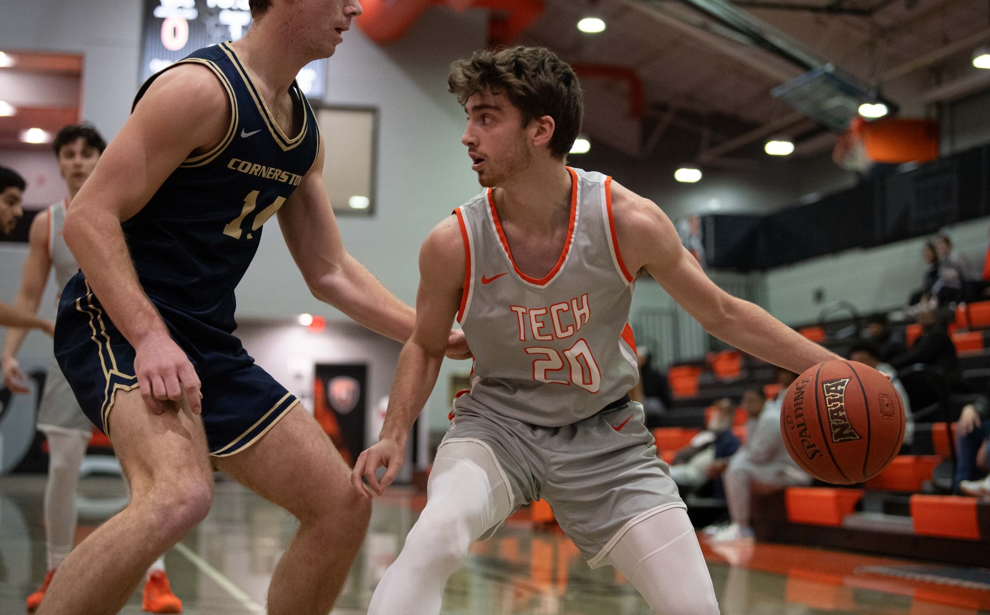 Davison drives to the basket 