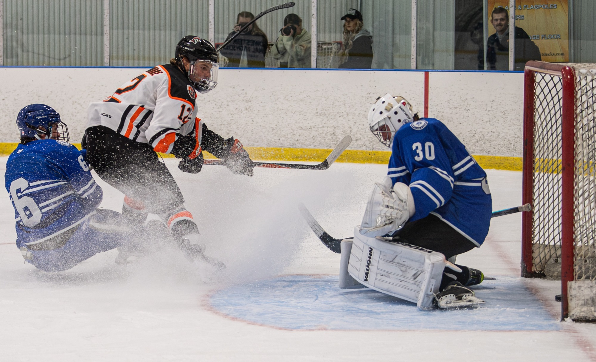 Dunmore Scores Against Lawrence Tech 