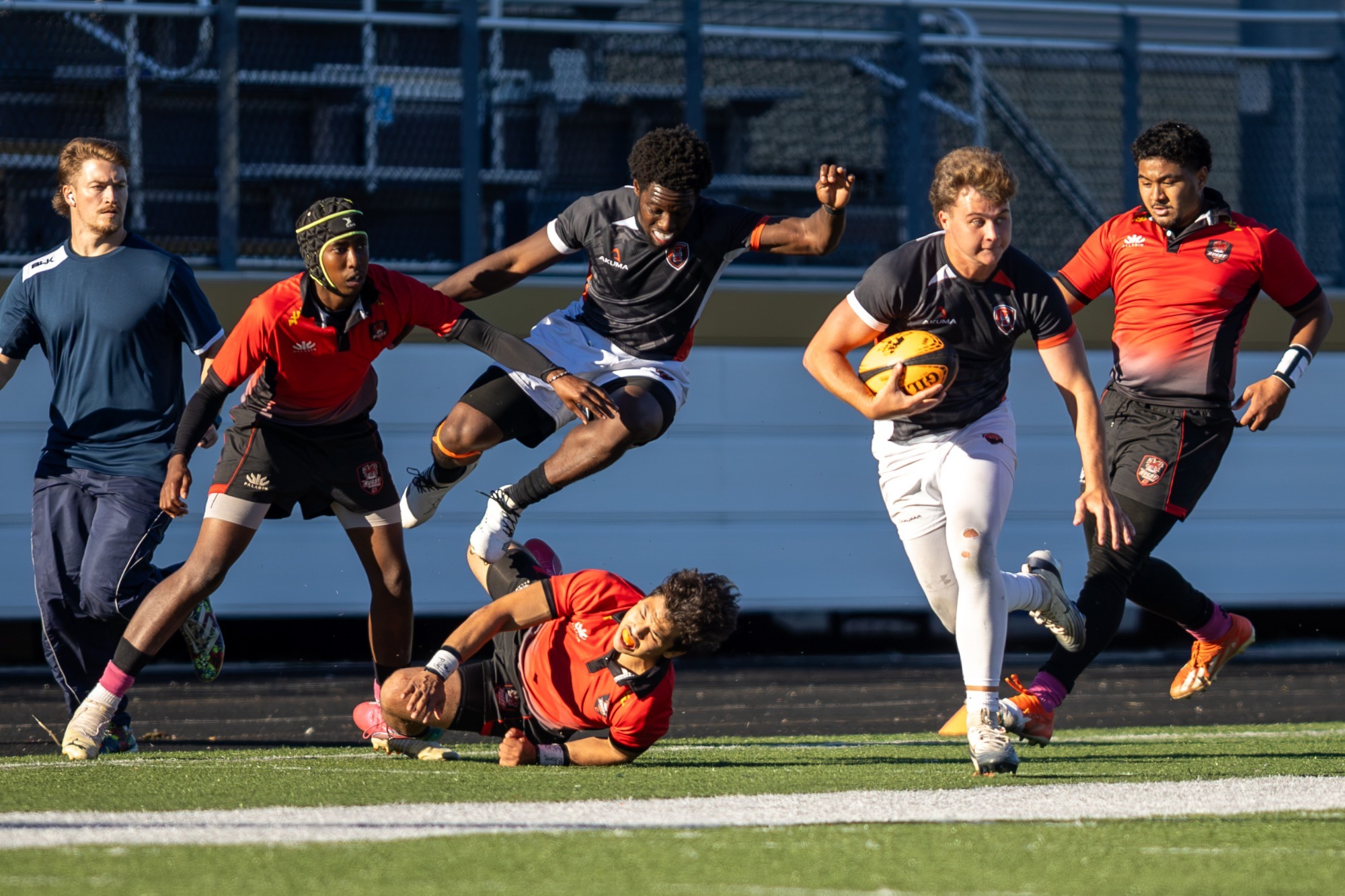 Douglas Henry breaking away for a score vs Rio Grande