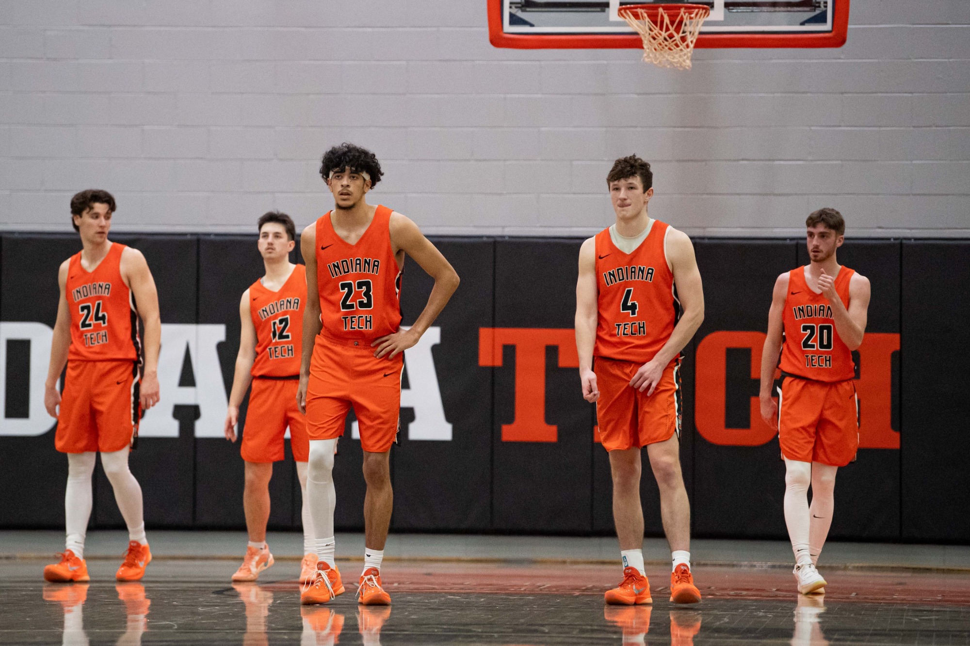 mens basketball team 