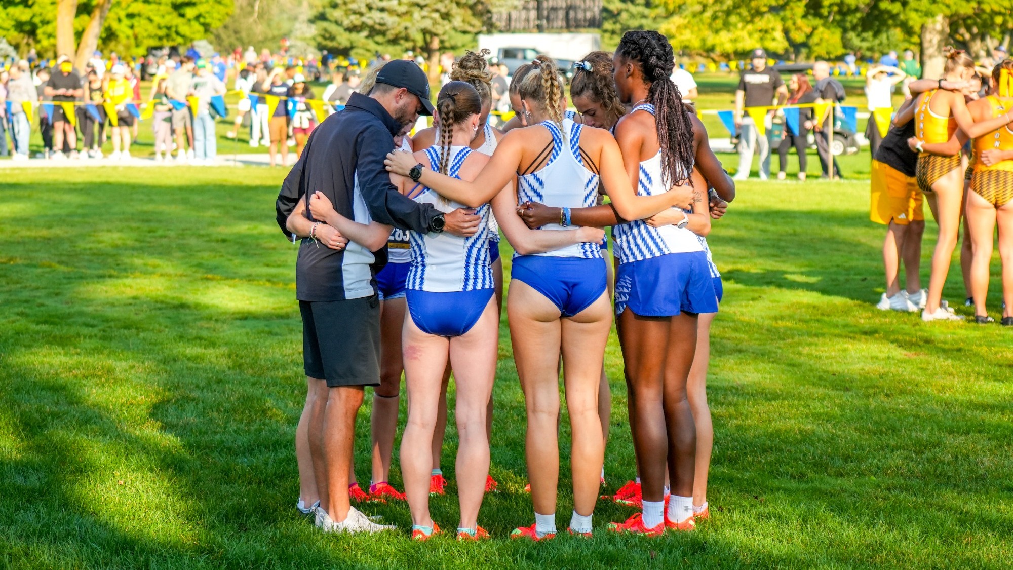 Women's XC Huddle