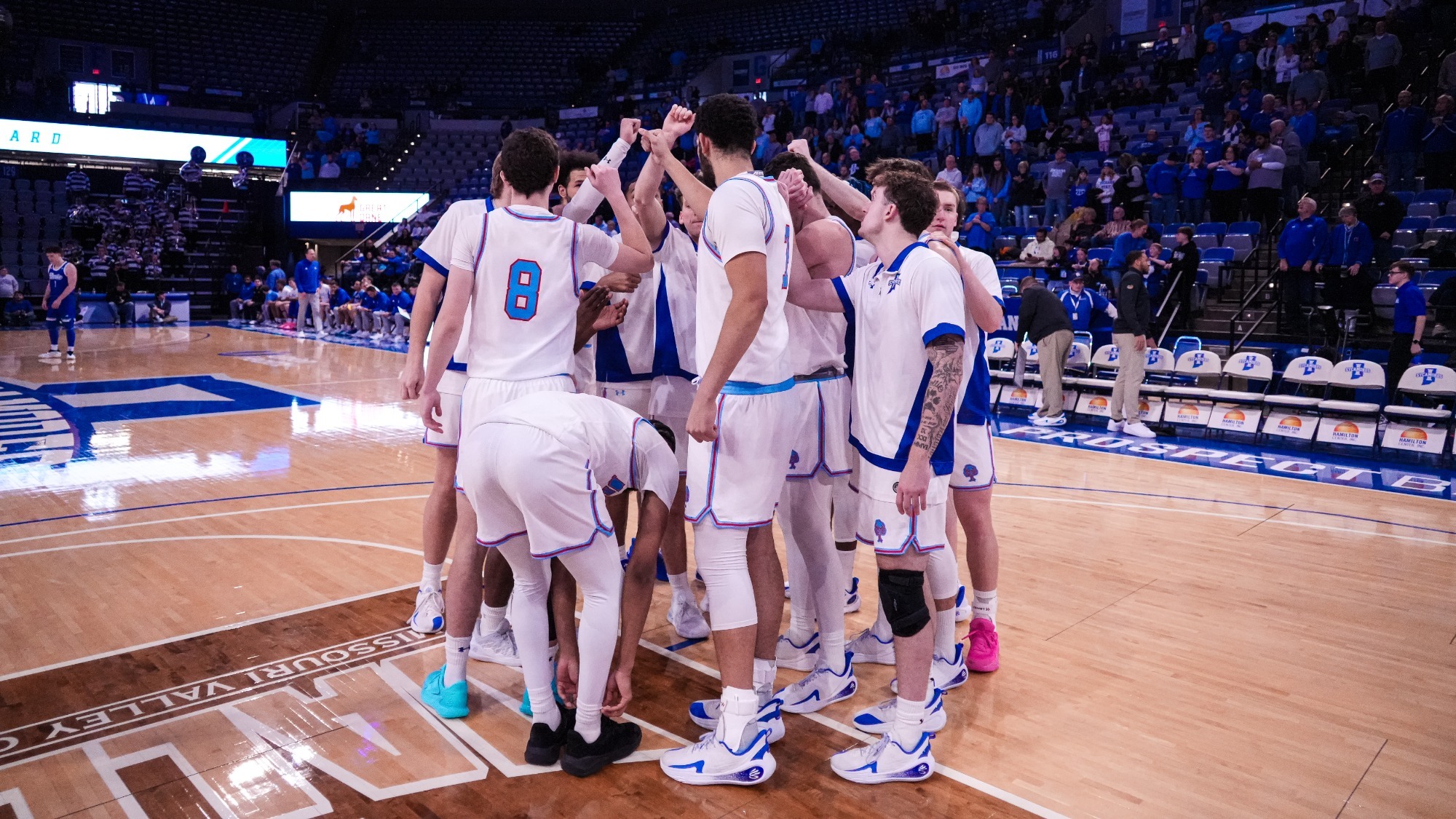 team huddle vs drake