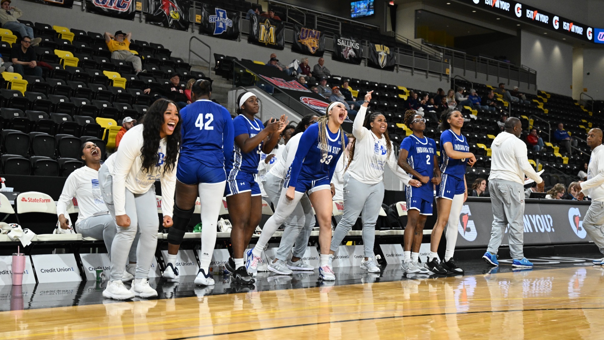 wbb-team celebration