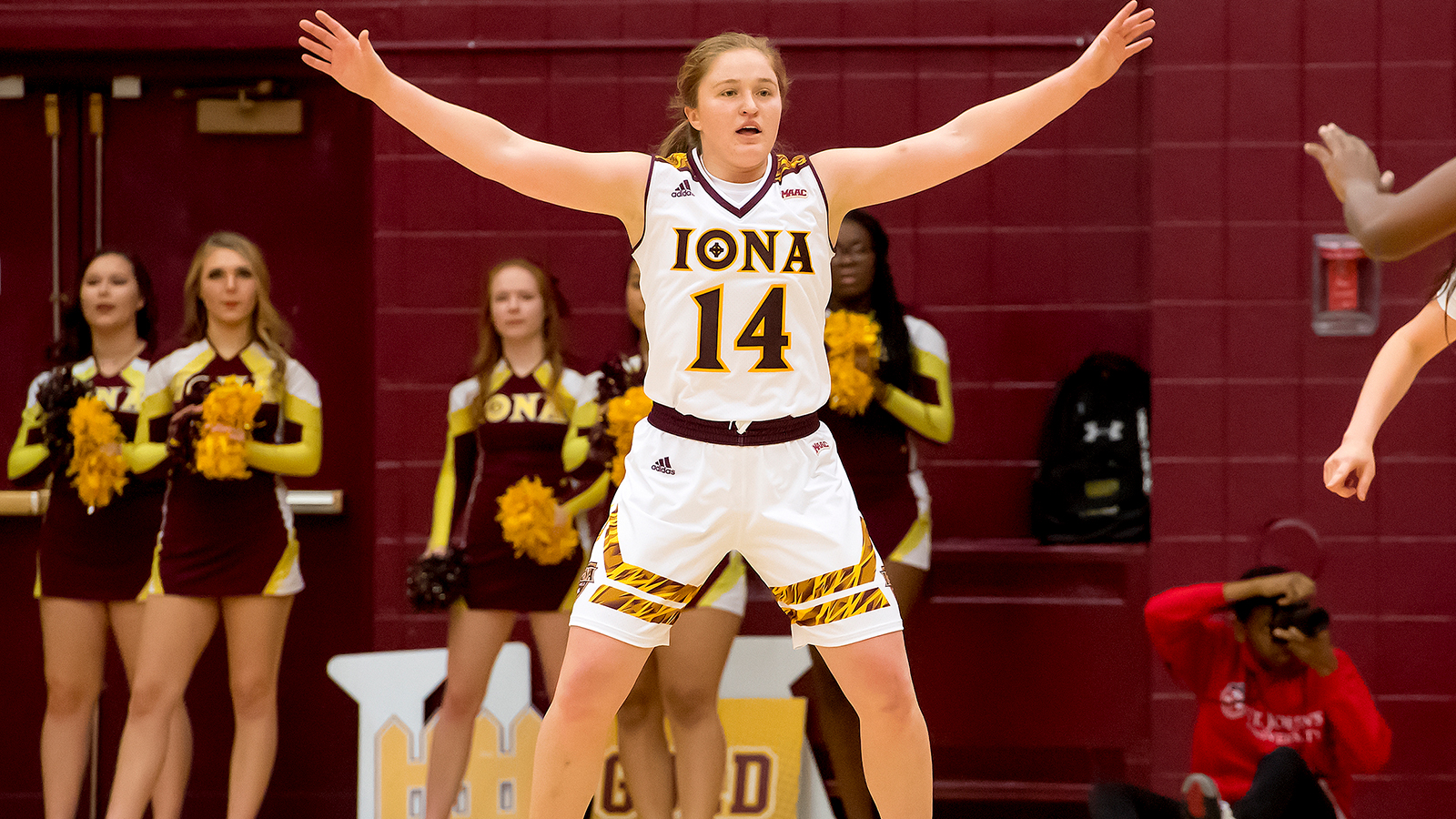 Iona Women's Basketball Takes Down Washington, 5243 Iona