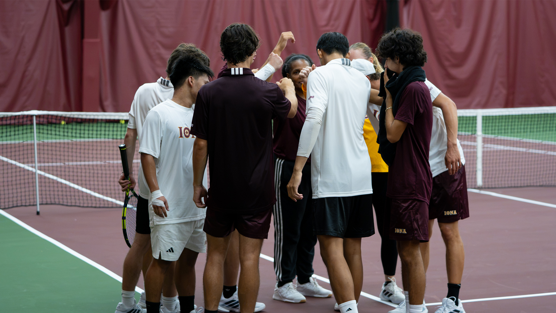 Men's Tennis Huddle
