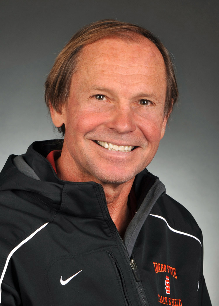 Head Coach Dave Nielsen