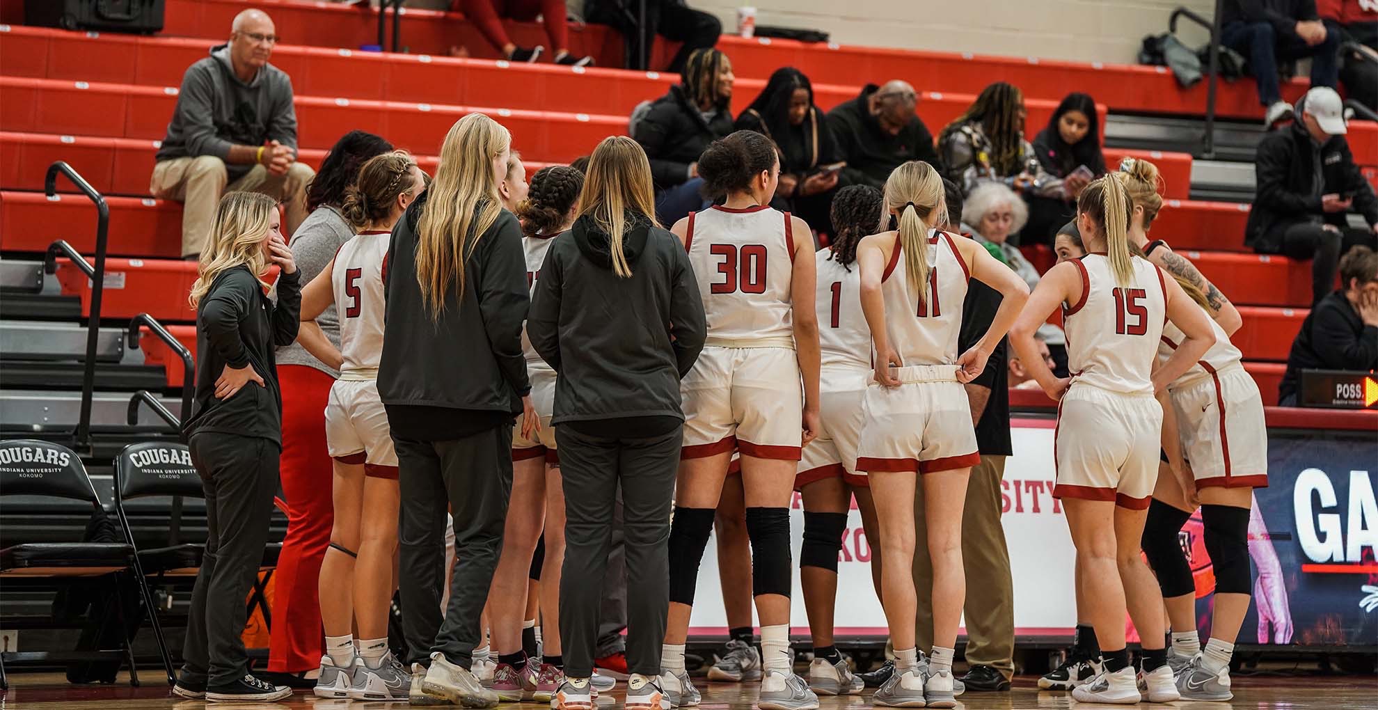 Women's Basketball Closes Out 2022 with 6758 Loss at Holy Cross Indiana University Kokomo