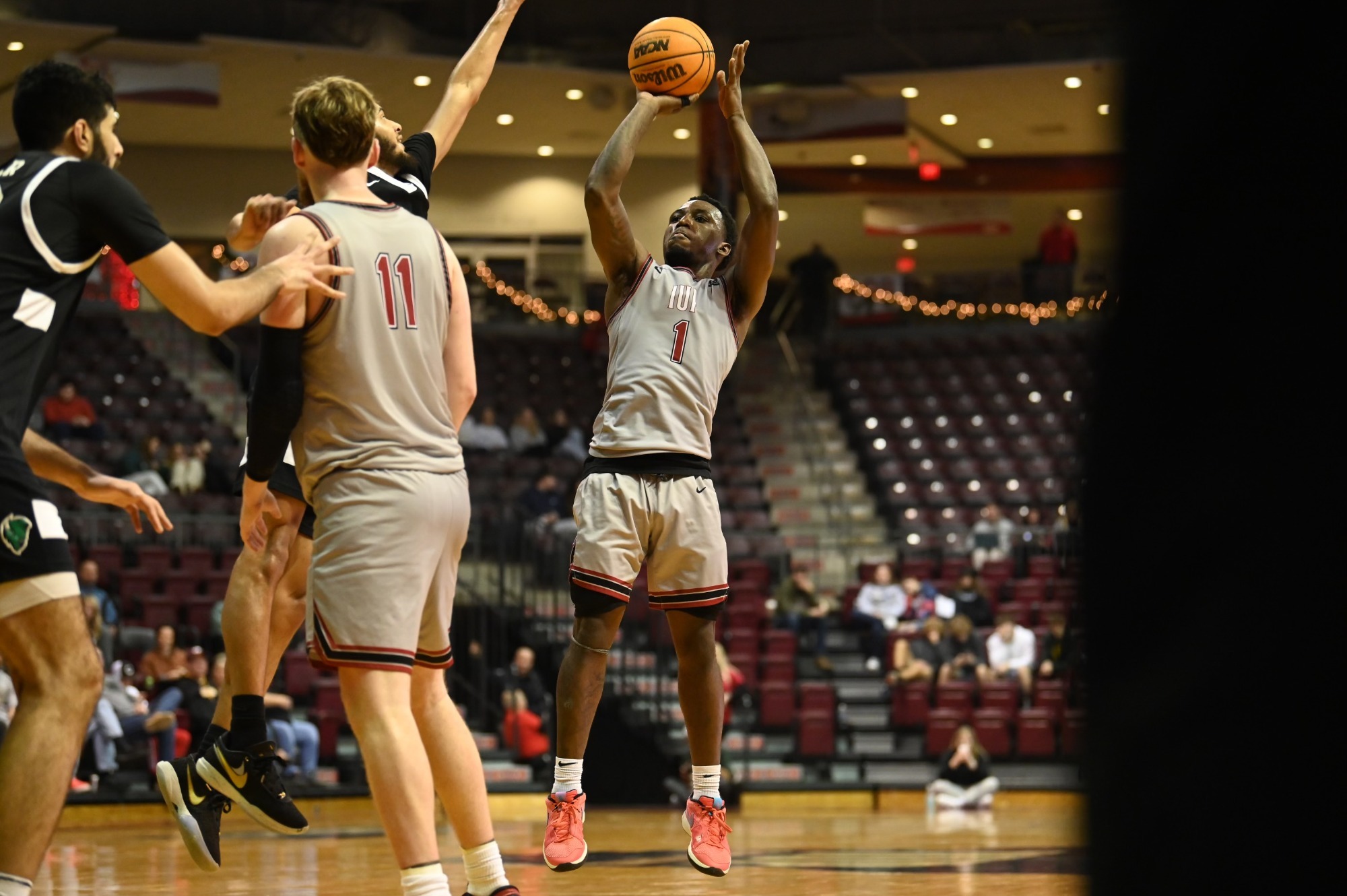 IUP men’s basketball outlasts Point Park on Sunday Indiana University