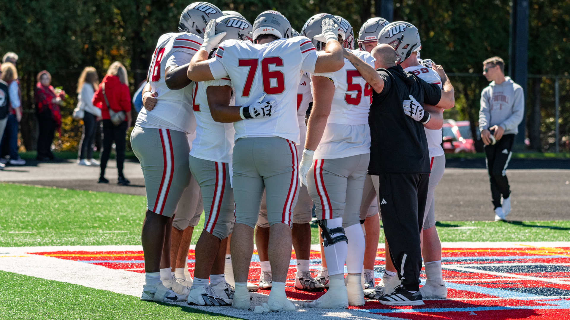 Campolo O Line Huddle