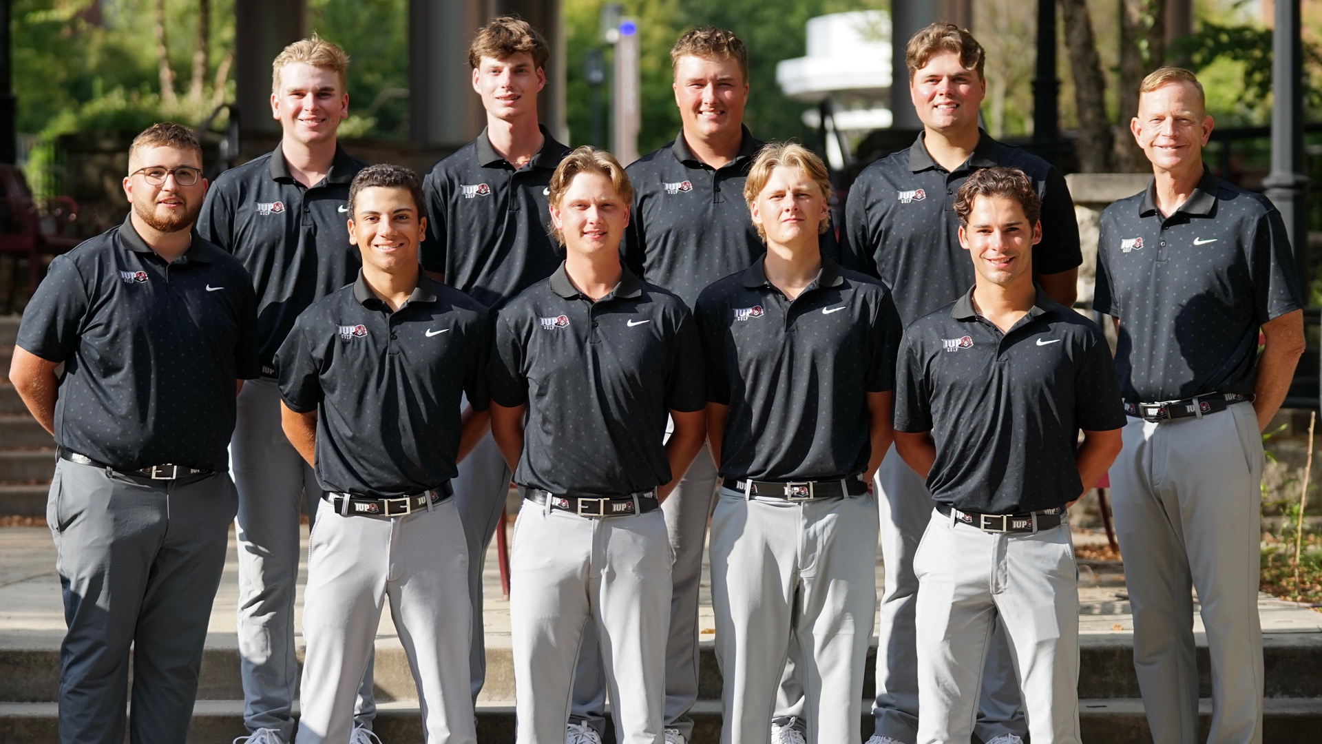 IUP men's golf poses for a team photo in the fall of 2025. 
