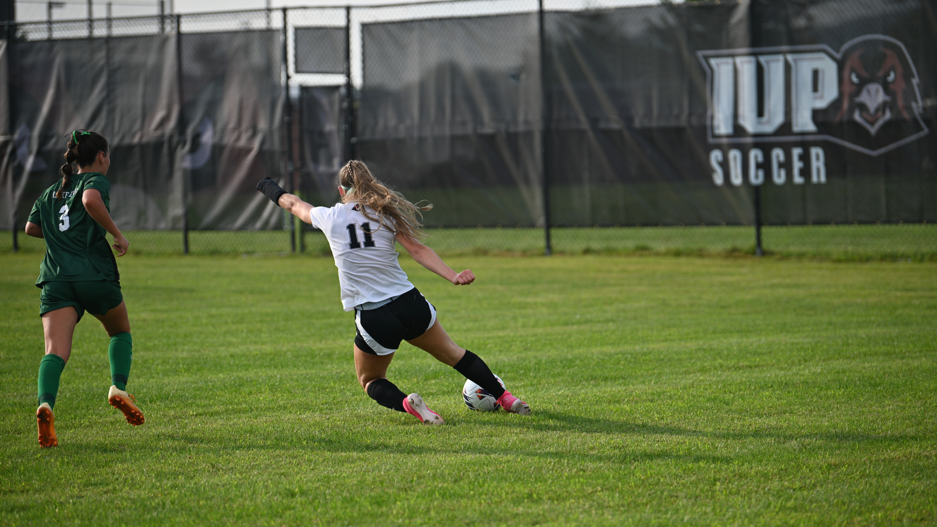 Ayla Cook Slide Kick
