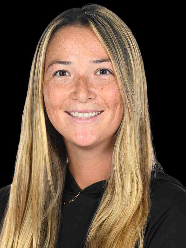 Lauren Chong Headshot