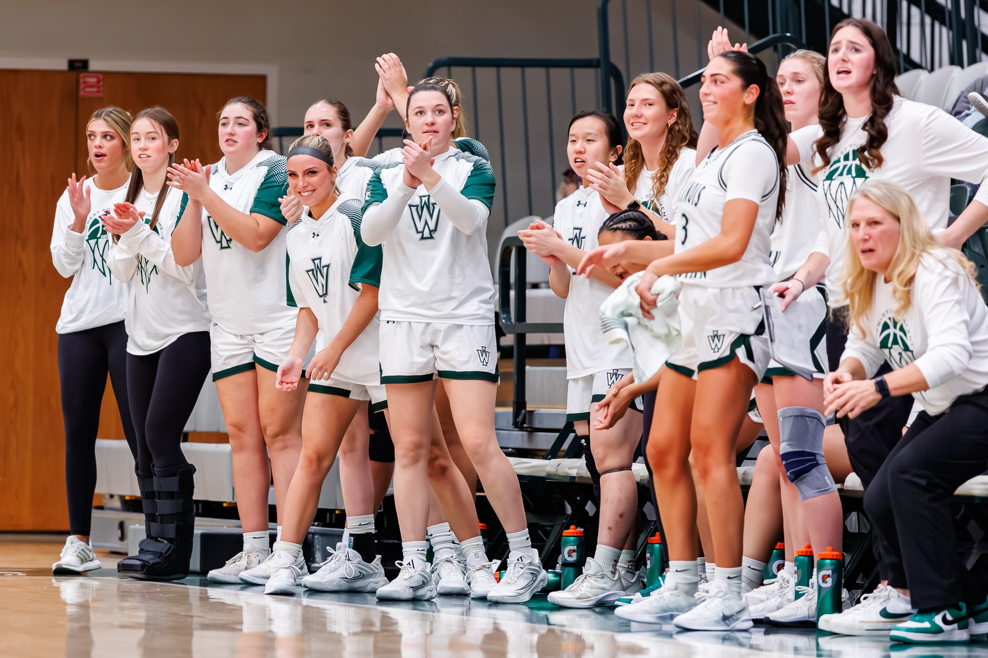 BLOOMINGTON, IL - NCAA Basketball - #17 Illinois Wesleyan vs. #16 UW-La Crosse at Shirk Center on November 29, 2025. #17 Illinois Wesleyan defeated #16 UW-La Crosse, 64-53. (Photo by Jimmy Naprstek/Kodiak Creative)