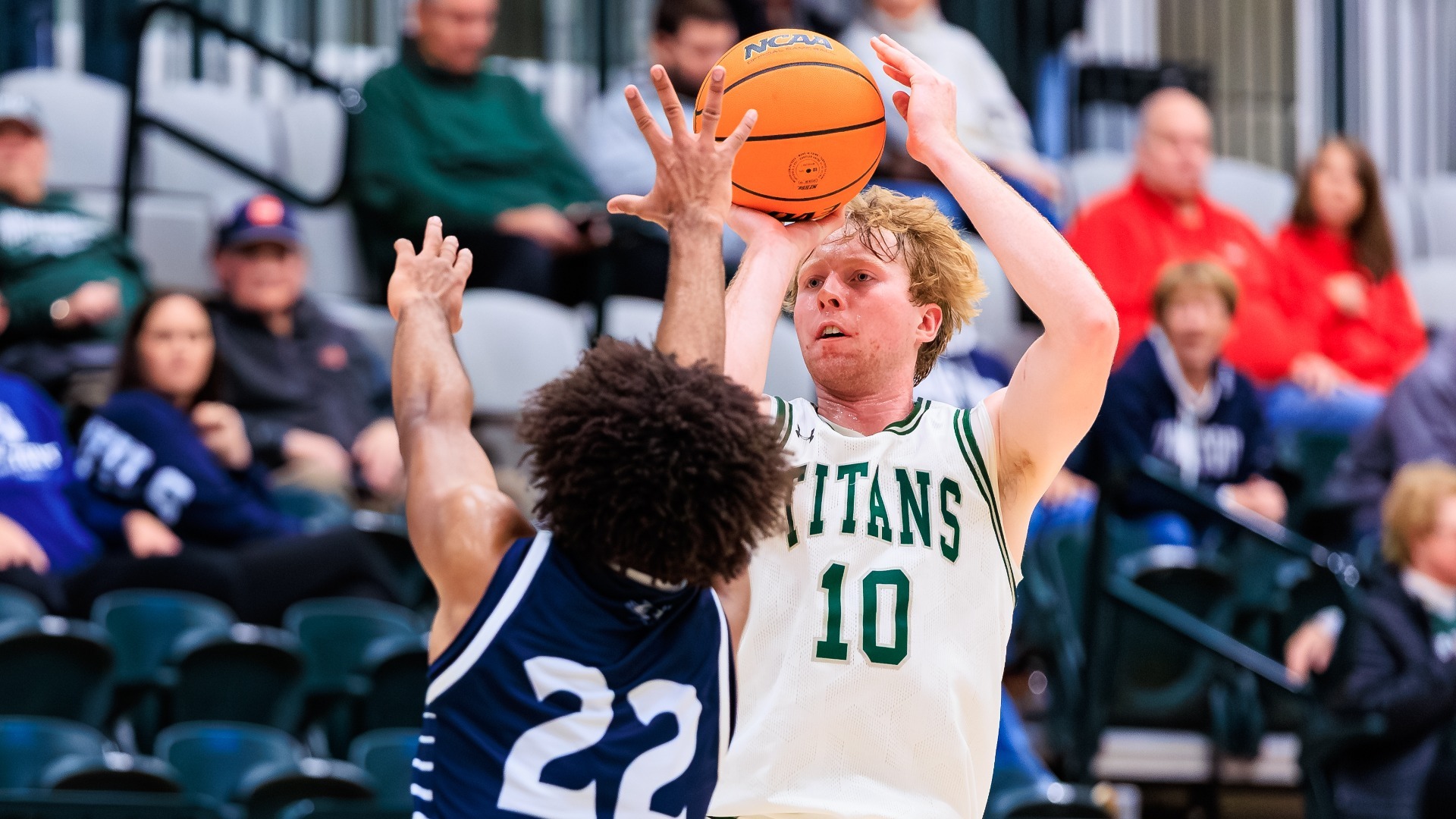 BLOOMINGTON, IL - NCAA Basketball - #6 Illinois Wesleyan vs. UW-Stout at Shirk Center on November 29, 2025. UW-Stout defeated #6 Illinois Wesleyan, 66-58. (Photo by Jimmy Naprstek/Kodiak Creative)