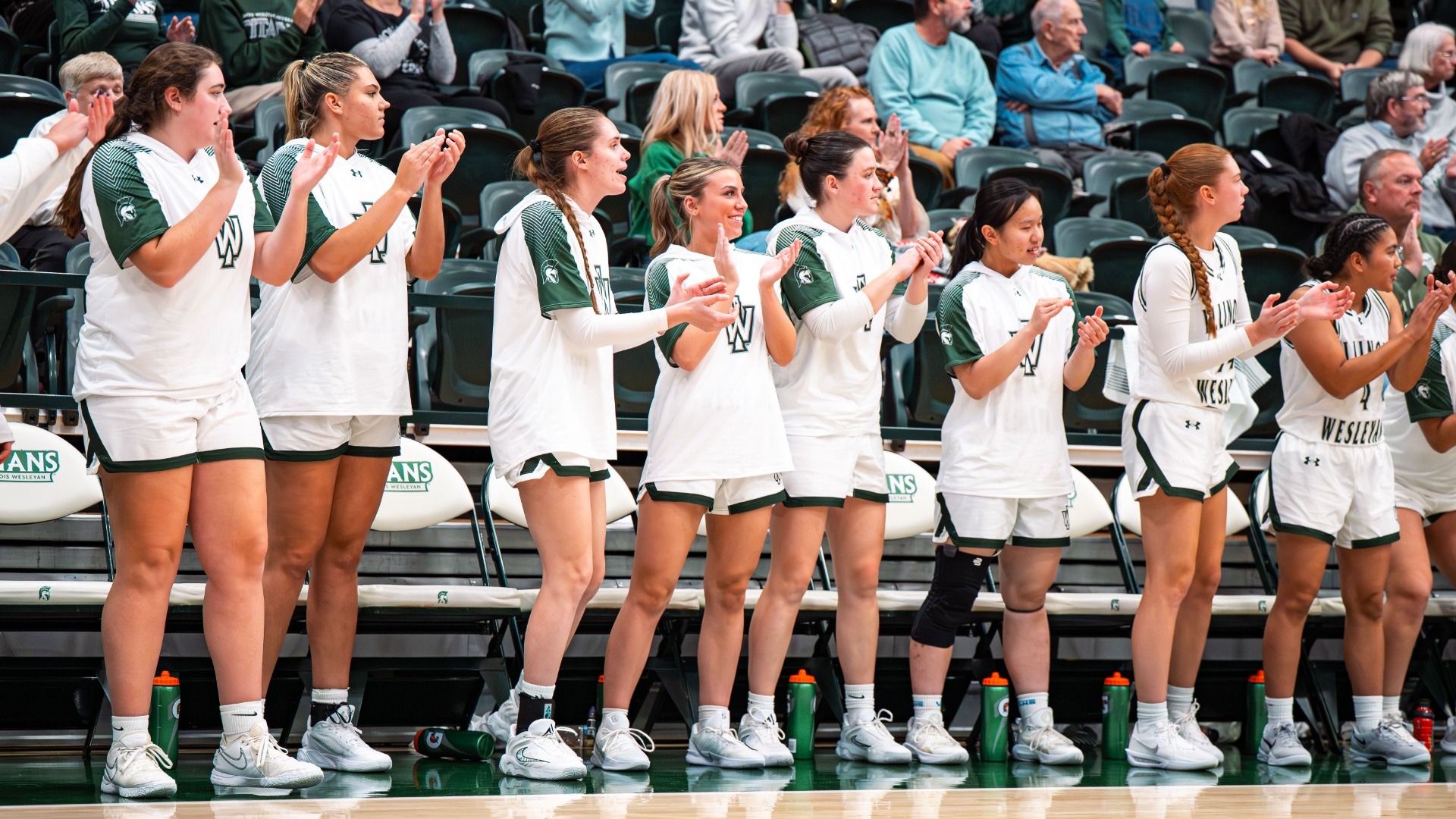 Bench clapping vs. WashU