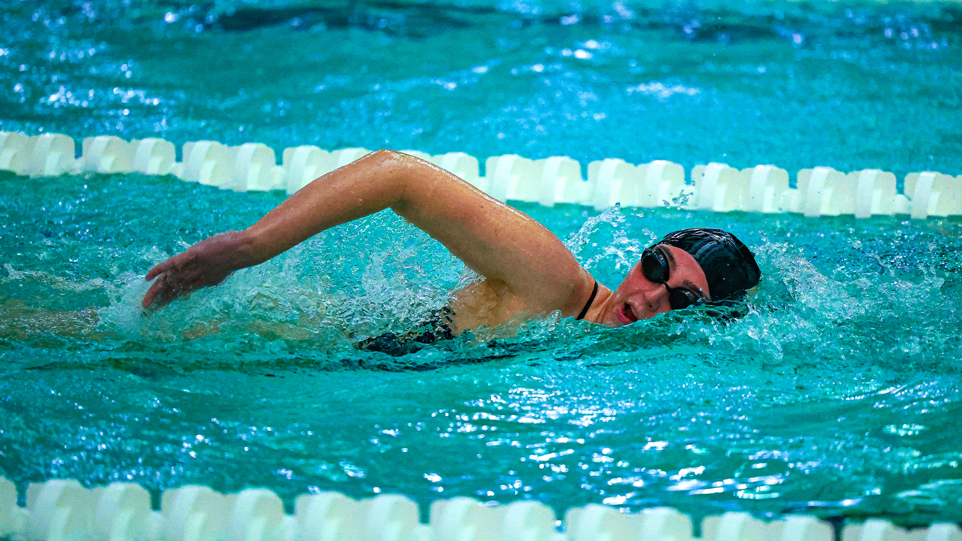 Julianna Boyle swimming freestyle Jan. 16, 2026