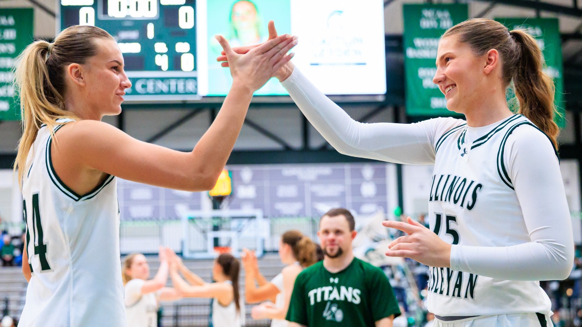 BLOOMINGTON, IL - NCAA Basketball - #18 Illinois Wesleyan vs. Elmhurst at Shirk Center on February 07, 2026. No. 18 Illinois Wesleyan improved to 17-5 with a 77-59 win over Elmhurst. (Photo by Jimmy Naprstek/Kodiak Creative)