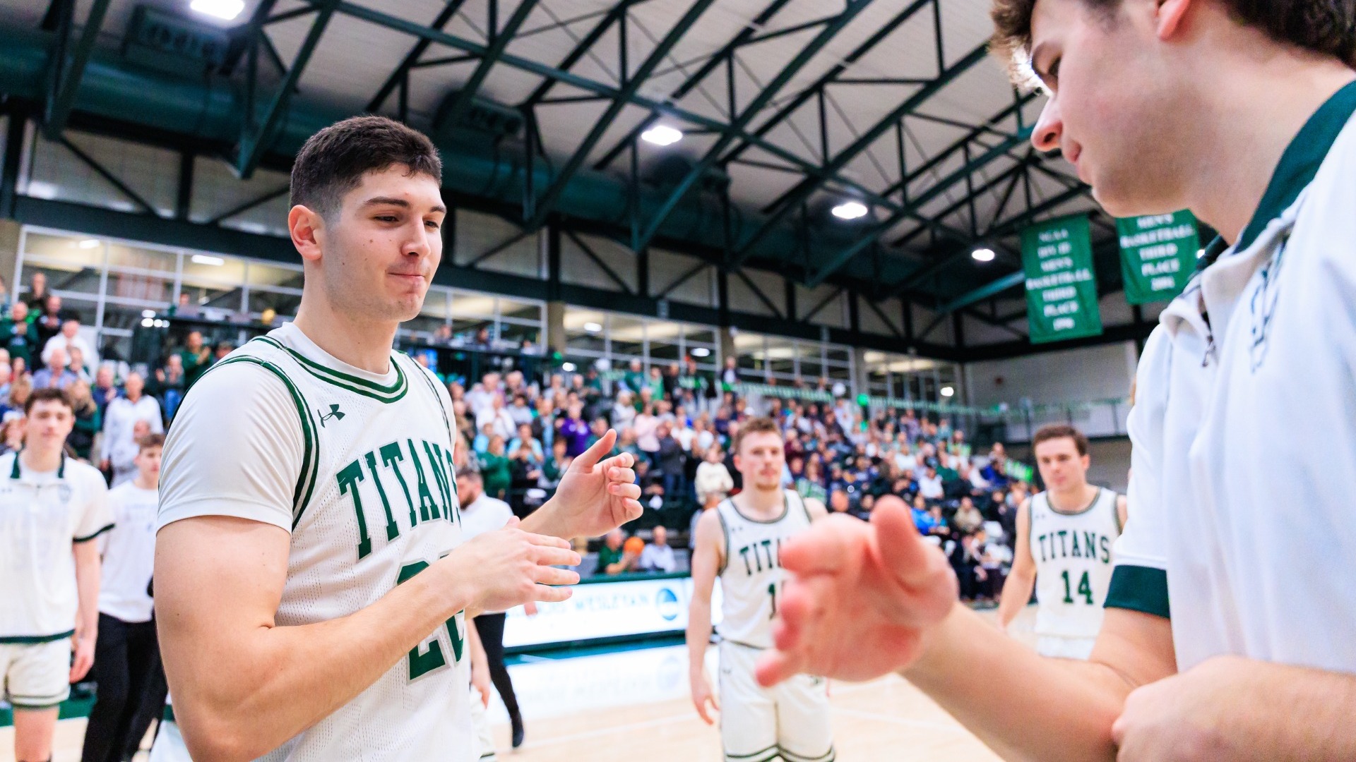 BLOOMINGTON, IL - NCAA Basketball - #16 Illinois Wesleyan vs. Elmhurst at Shirk Center on February 07, 2026. No. 16 Illinois Wesleyan improved to 18-4 with a 91-69 win over Elmhurst. (Photo by Jimmy Naprstek/Kodiak Creative)