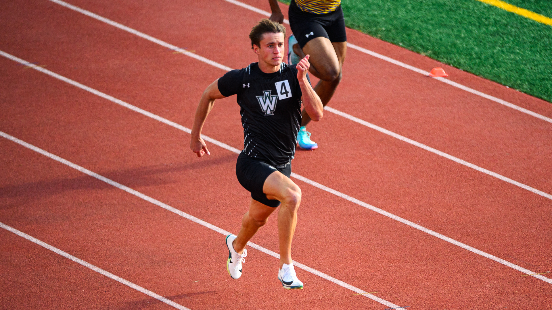 Carson Green Running 200m at CCIW Championships 2026