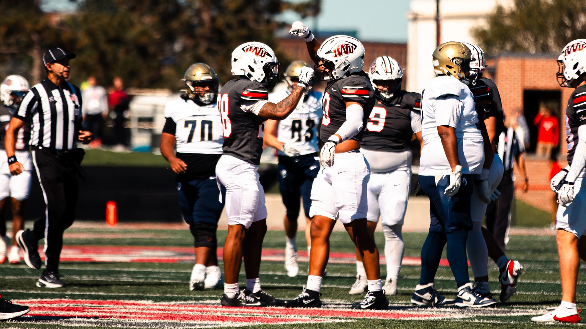 FB Preview vs marian Cover 1F5A8422