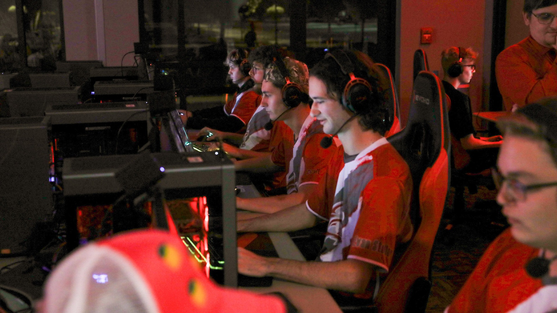 ESports article 4-10