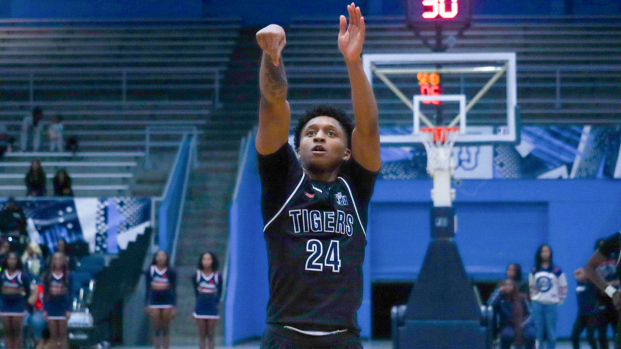 RUFFIN_FREE THROW_BLACK