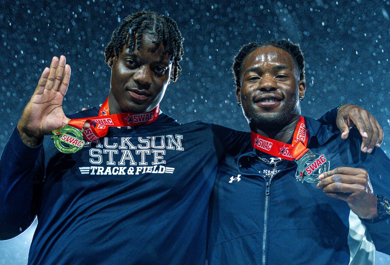 BERRY_SALHAB_SWAC_OUTDOOR_PODIUM
