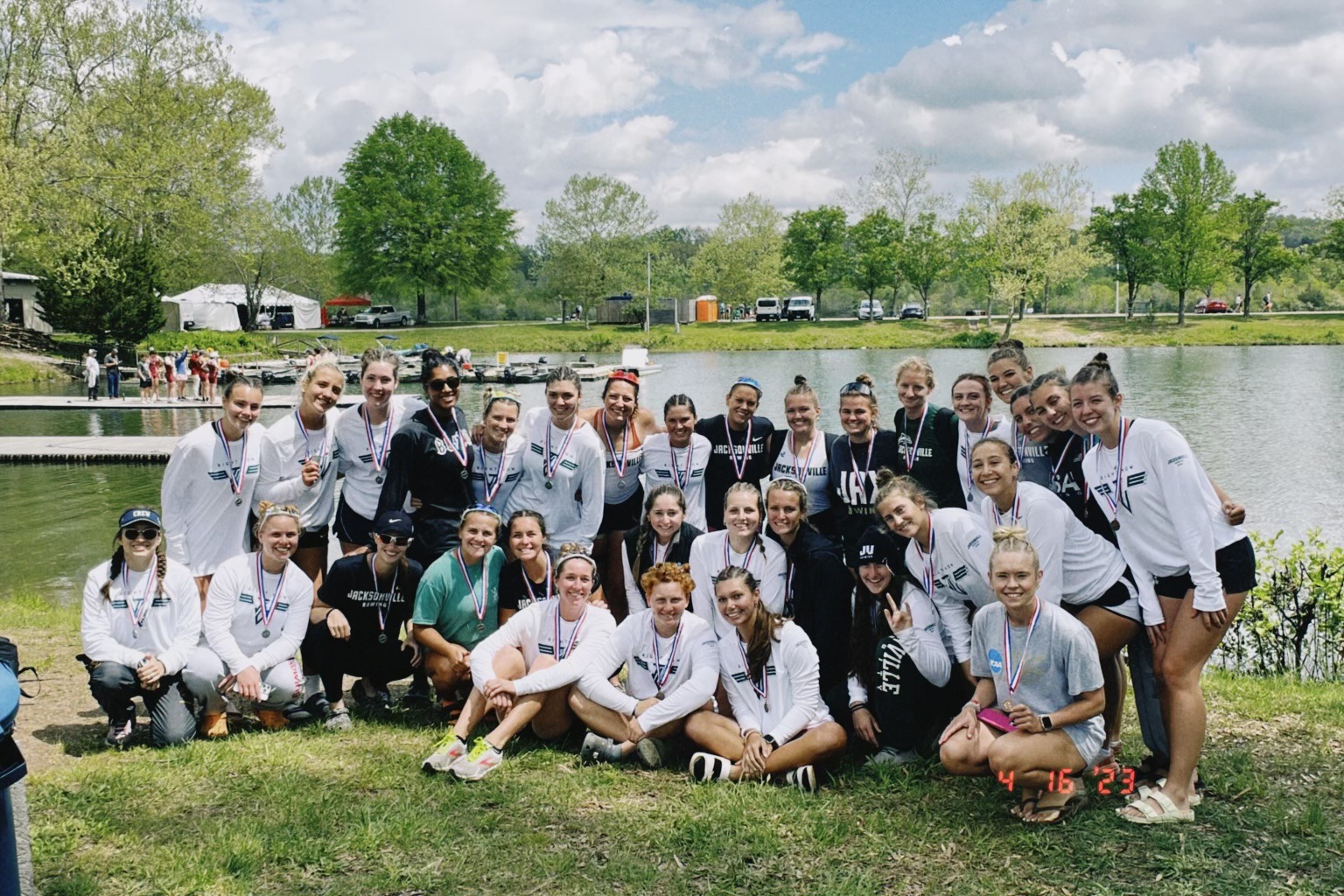 Women's Rowing Finishes Second Overall At SIRA Regatta Jacksonville