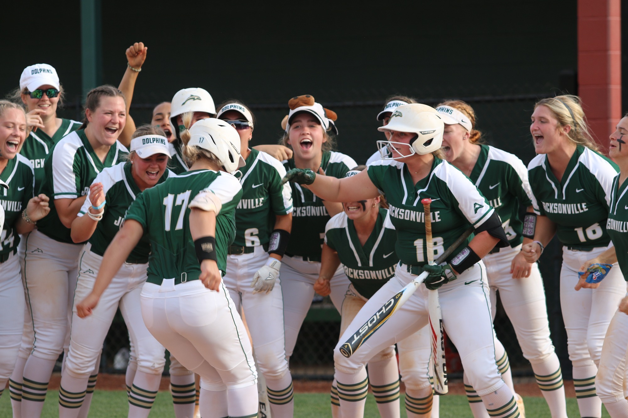 Jax Softball Earns Series Sweep Against Queens Jacksonville University
