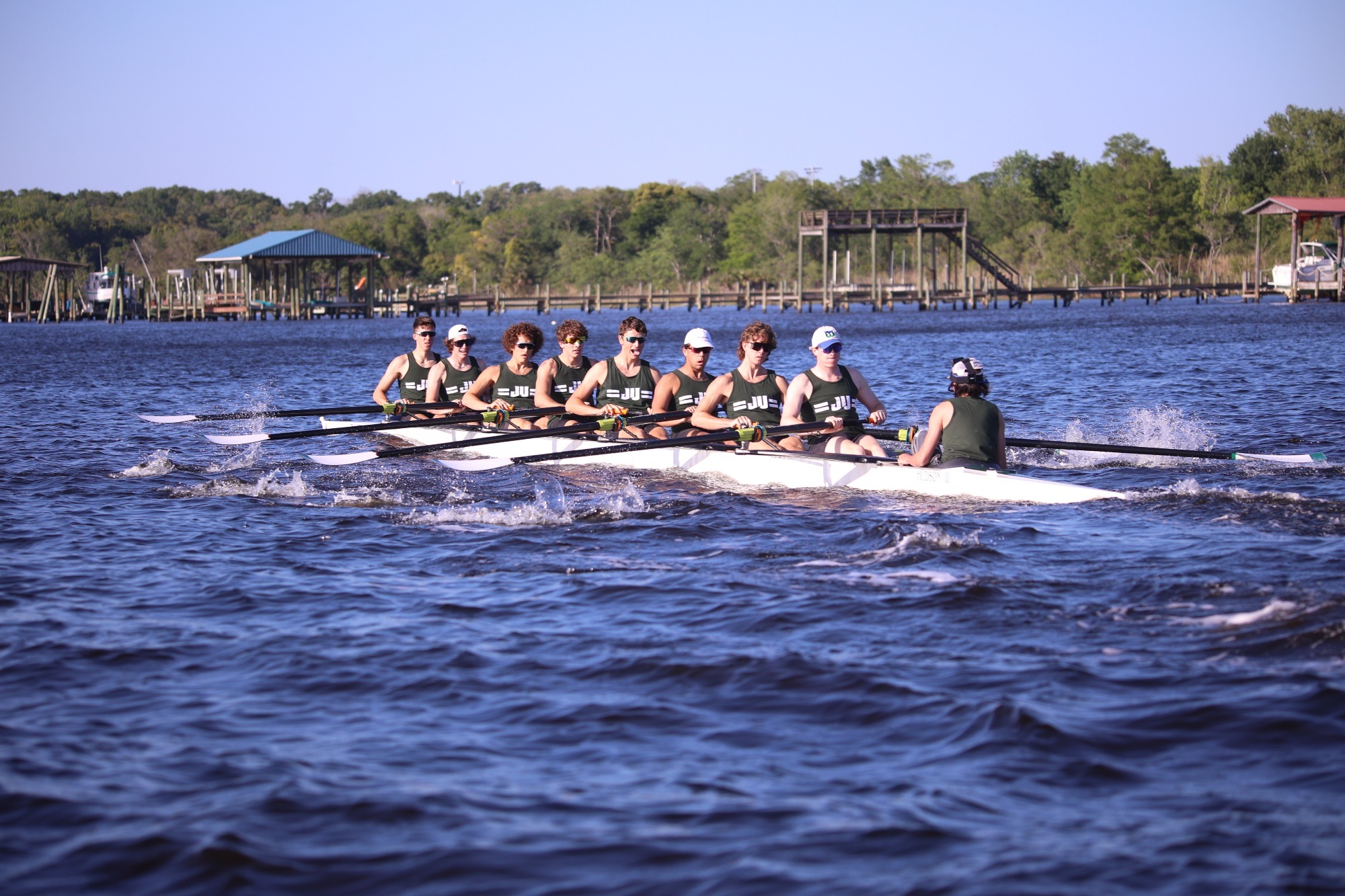 Men's Rowing Finishes Competitive Weekend At Dad Vail Jacksonville