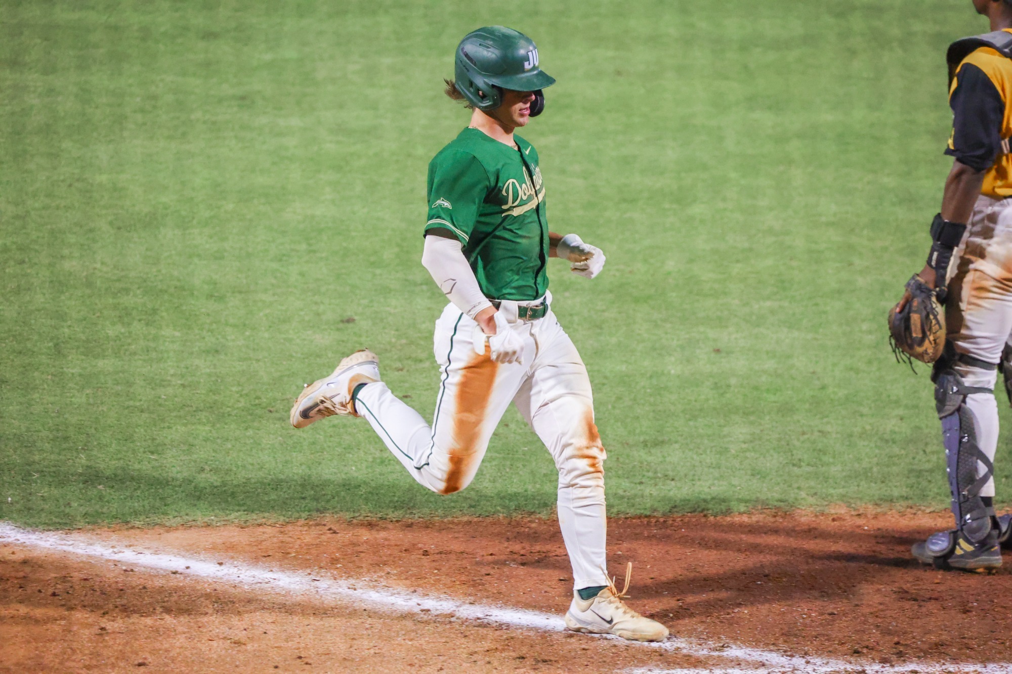 Dolphins Defeat Kennesaw State 4 2 Clinch Weekend Series dolphins-defeat-kennesaw-state-4-2-clinch-weekend-series