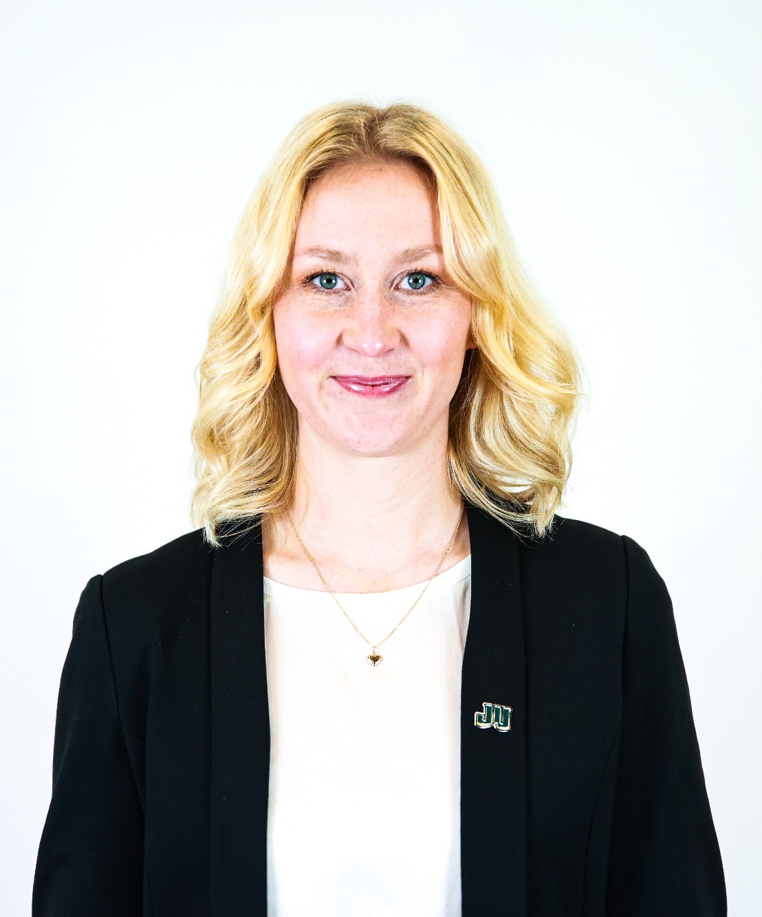 Emma Heikillia headshot 2025