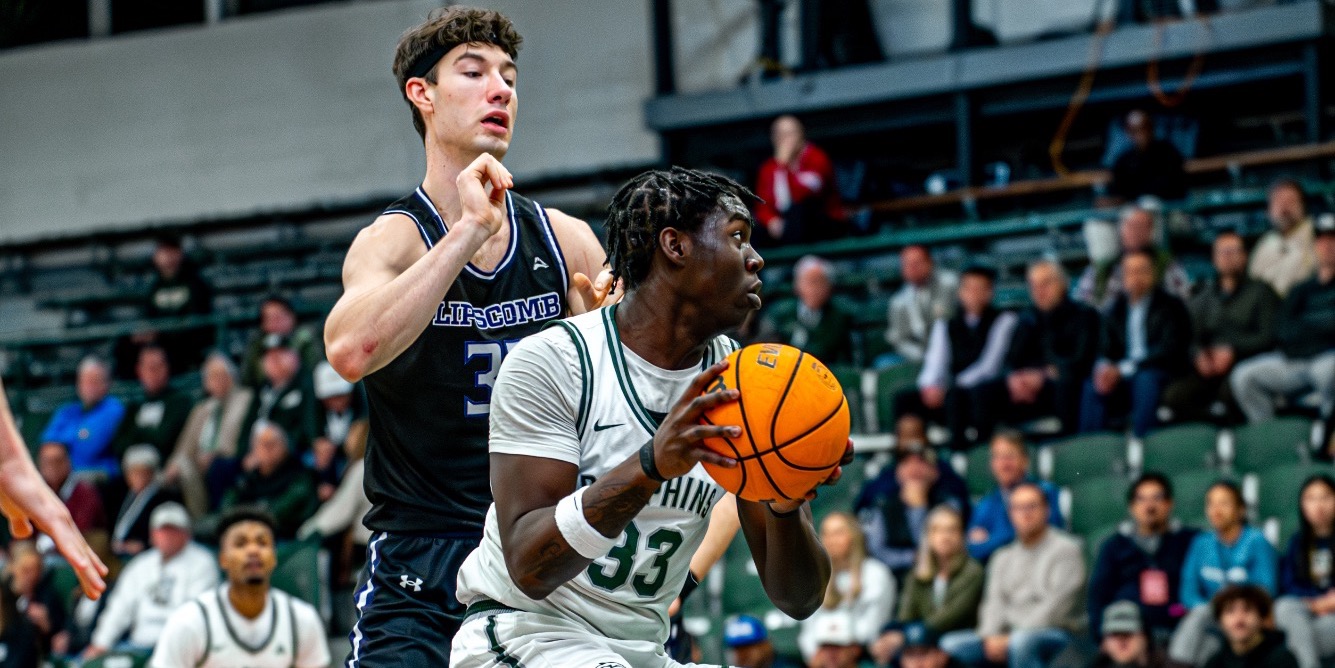 Donovan Rivers goes up against Lipscomb 01/29/26